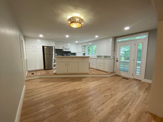 116 W 5th South Street B, Summerville, SC 29483