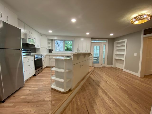 116 W 5th South Street B, Summerville, SC 29483