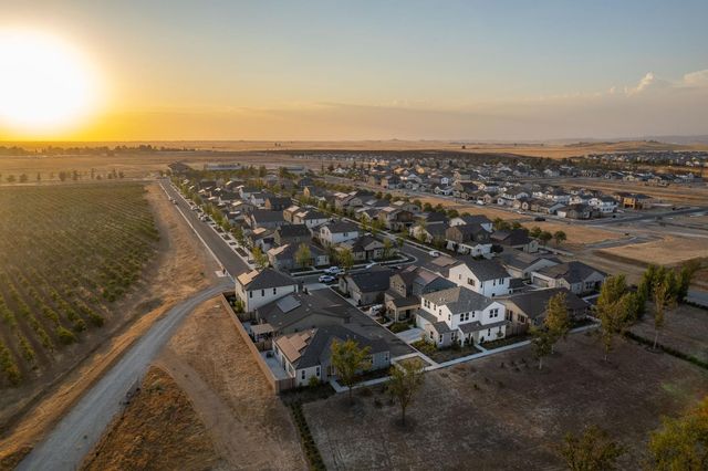 849 Livio Way, Madera, CA 93636