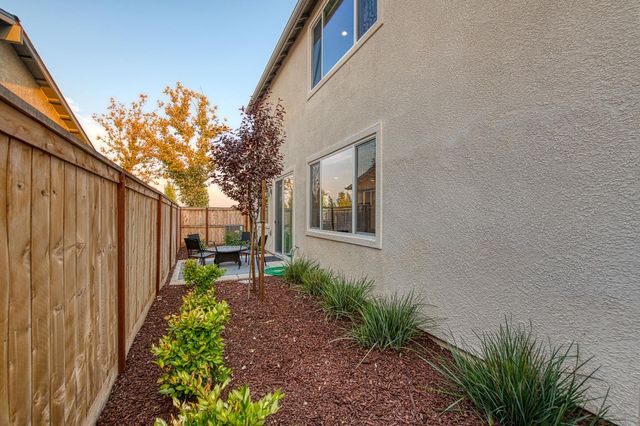 849 Livio Way, Madera, CA 93636