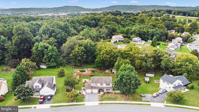 336 BRAEBURN DR, Etters, PA 17319