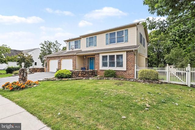 336 BRAEBURN DR, Etters, PA 17319