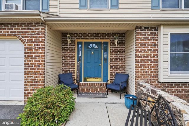 336 BRAEBURN DR, Etters, PA 17319