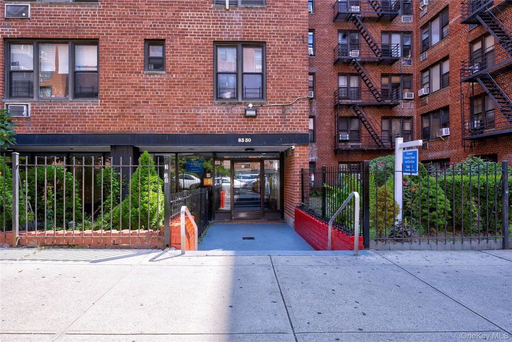 83-30 Vietor Avenue 417, East Elmhurst, NY 11373