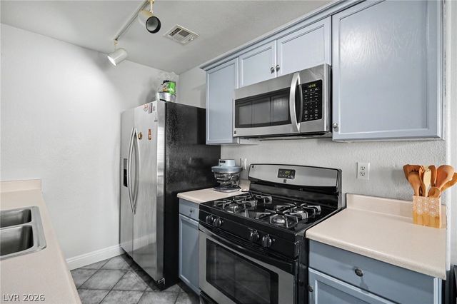 5330 East Charleston Boulevard 45, Las Vegas, NV 89142