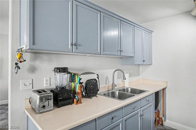 5330 East Charleston Boulevard 45, Las Vegas, NV 89142