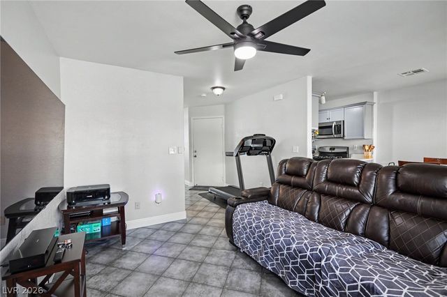 5330 East Charleston Boulevard 45, Las Vegas, NV 89142