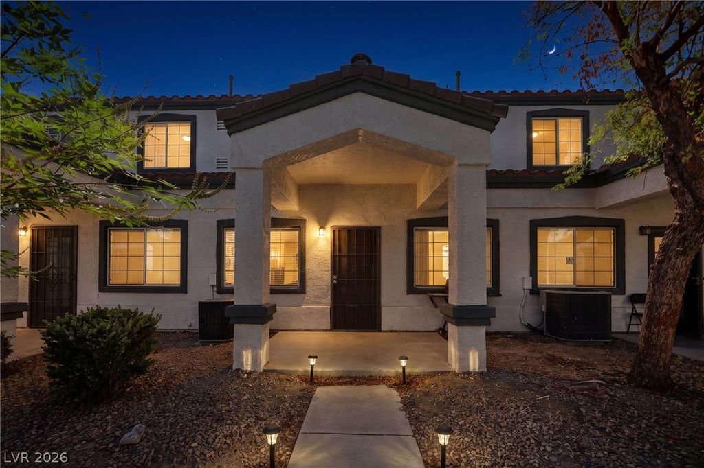 5330 East Charleston Boulevard 45, Las Vegas, NV 89142