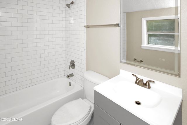 847 Jasmine Avenue, Holly Hill, FL 32117