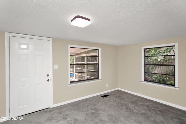 847 Jasmine Avenue, Holly Hill, FL 32117