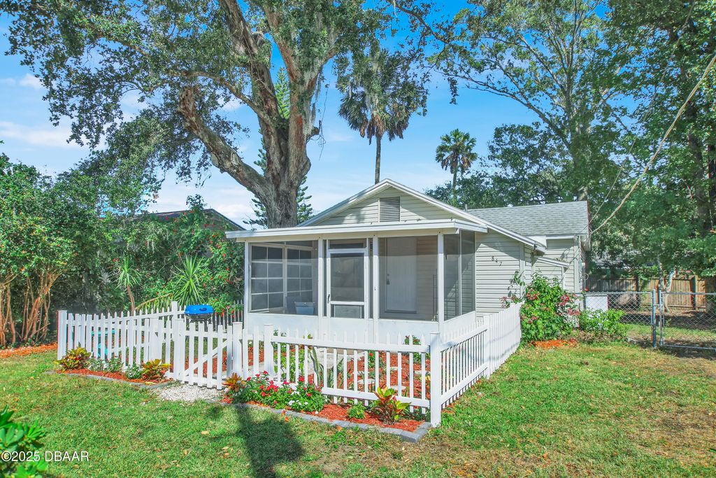 847 Jasmine Avenue, Holly Hill, FL 32117