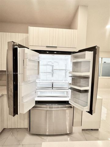 10420 NW 67th St 10420, Doral, FL 33178