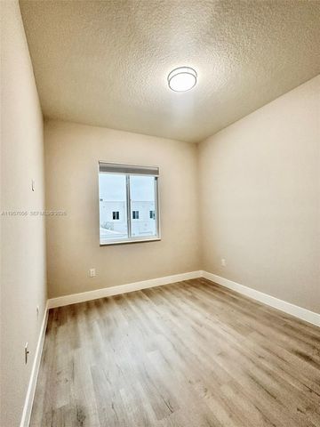 10420 NW 67th St 10420, Doral, FL 33178