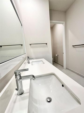 10420 NW 67th St 10420, Doral, FL 33178