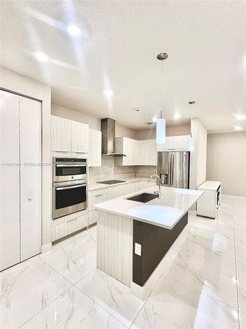 10420 NW 67th St 10420, Doral, FL 33178