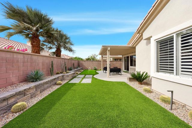 78775 Stansbury Court, Palm Desert, CA 92211