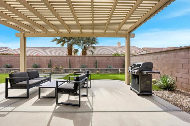 78775 Stansbury Court, Palm Desert, CA 92211