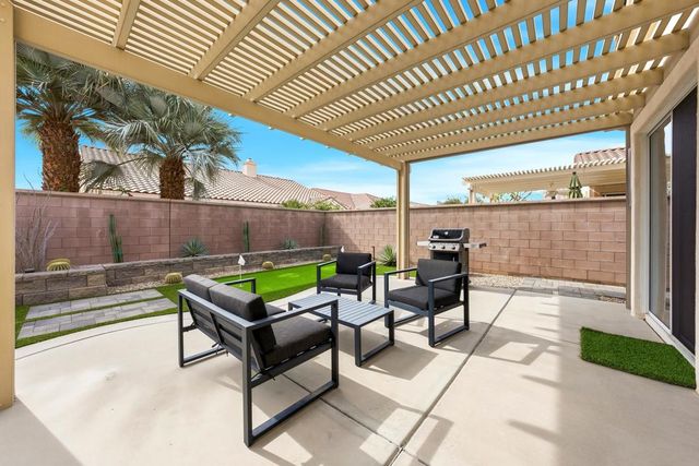 78775 Stansbury Court, Palm Desert, CA 92211