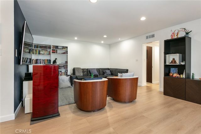 530 Fairview 14, Arcadia, CA 91007