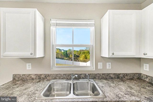 105 HARPER LN, Fredericksburg, VA 22405
