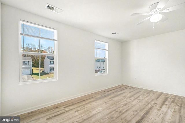 105 HARPER LN, Fredericksburg, VA 22405