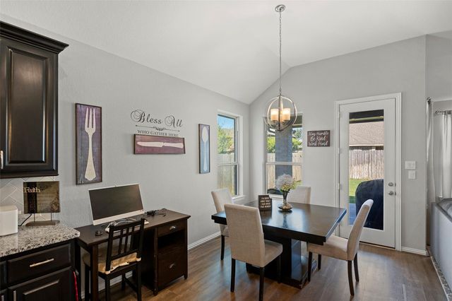 710 Suncatcher Circle, Richmond, TX 77406