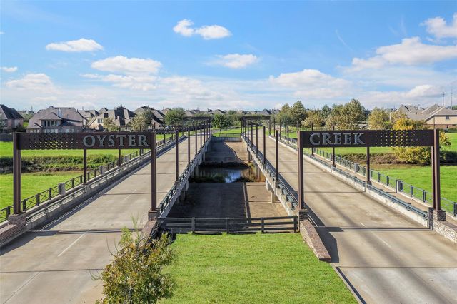 710 Suncatcher Circle, Richmond, TX 77406