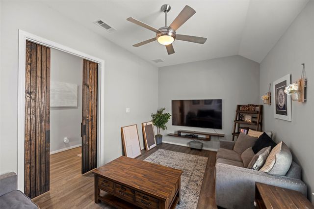 710 Suncatcher Circle, Richmond, TX 77406