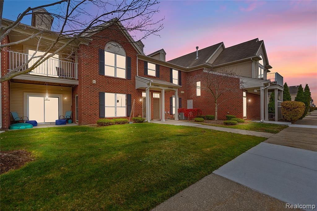 26985 Carrington Place, Harrison Twp, MI 48045