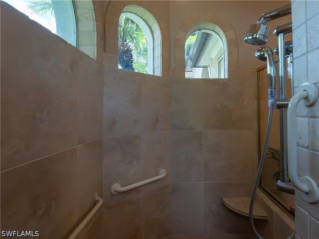 7937 Tiger Lily DR, Naples, FL 34113