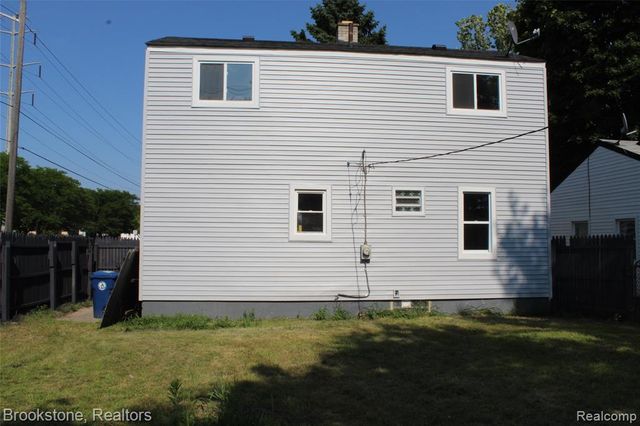 20589 Negaunee, Redford, MI 48240