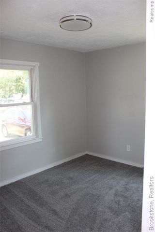 20589 Negaunee, Redford, MI 48240