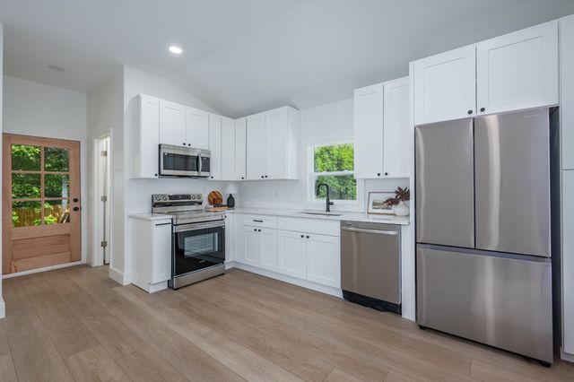 874 Apex St, Nashville, TN 37206