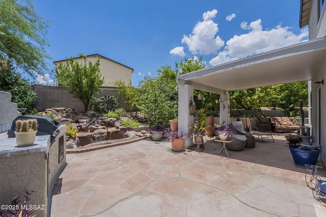 1311 W Calle Libro Del Retrato, Sahuarita, AZ 85629