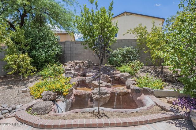 1311 W Calle Libro Del Retrato, Sahuarita, AZ 85629
