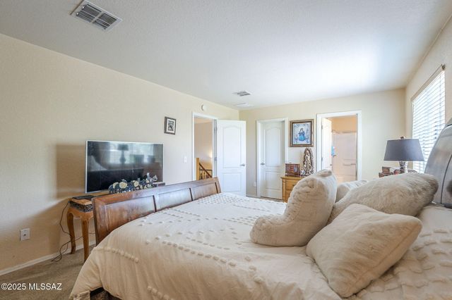 1311 W Calle Libro Del Retrato, Sahuarita, AZ 85629