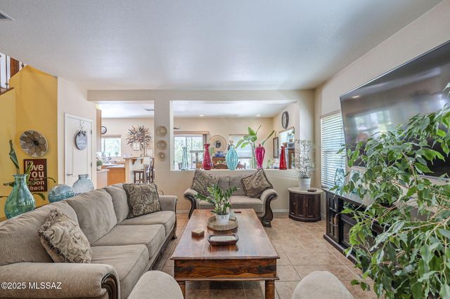 1311 W Calle Libro Del Retrato, Sahuarita, AZ 85629