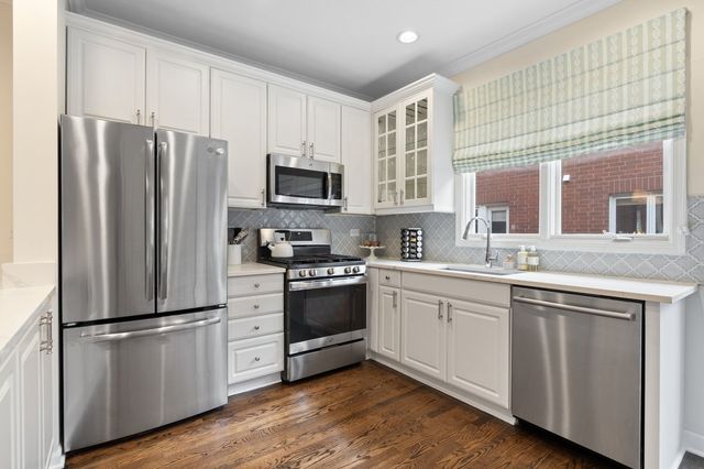 1765 W Altgeld Street K, Chicago, IL 60614