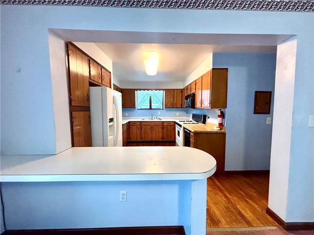 2 Hockeborne Avenue, Auburn, NY 13021