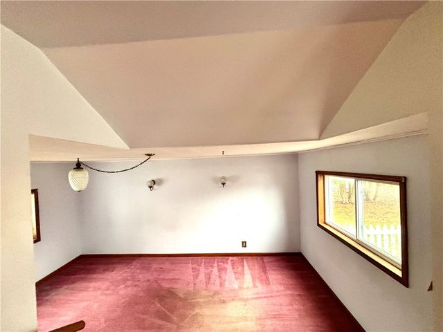 2 Hockeborne Avenue, Auburn, NY 13021