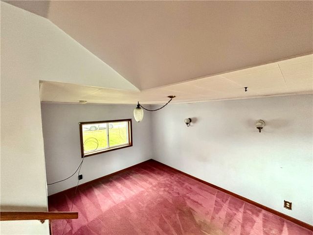 2 Hockeborne Avenue, Auburn, NY 13021