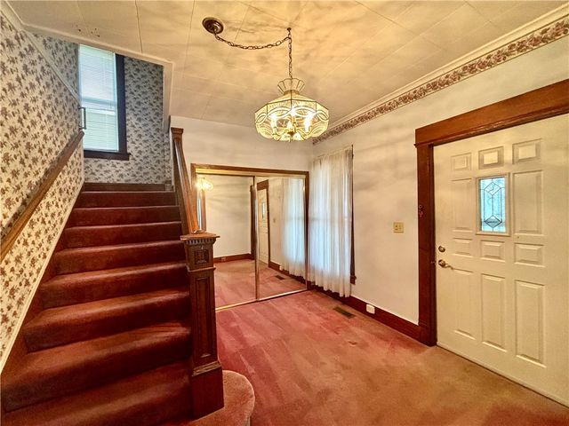 2 Hockeborne Avenue, Auburn, NY 13021