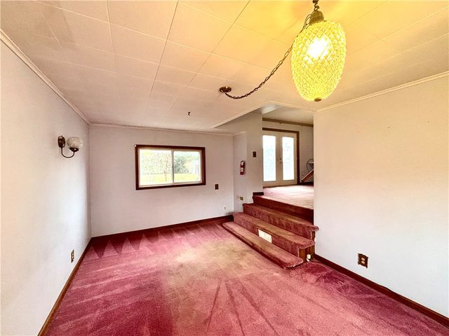 2 Hockeborne Avenue, Auburn, NY 13021