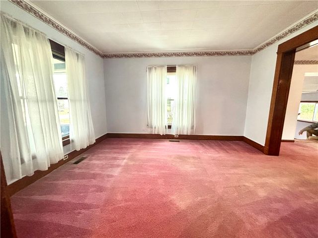 2 Hockeborne Avenue, Auburn, NY 13021