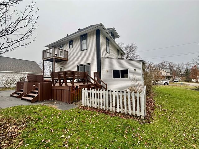 2 Hockeborne Avenue, Auburn, NY 13021