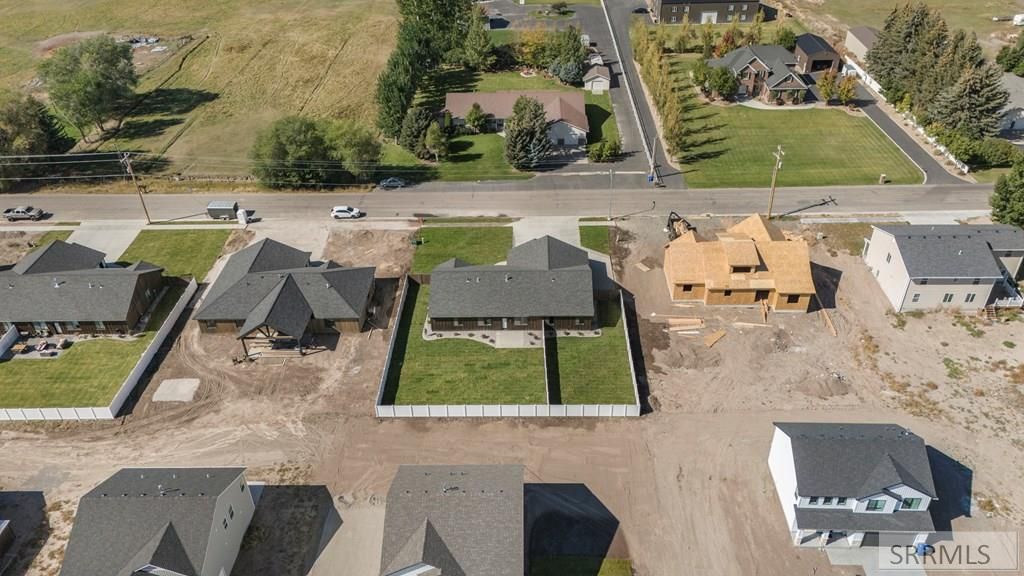 Image 10 of property listing at 551 Teton Avenue, Sugar City, ID 83448