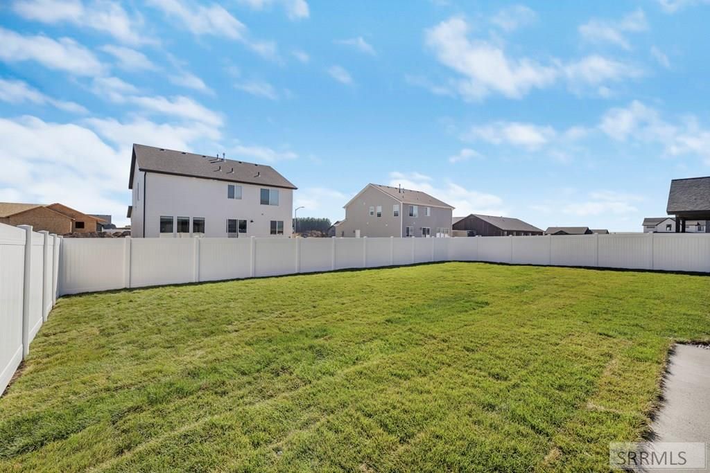 Image 13 of property listing at 551 Teton Avenue, Sugar City, ID 83448