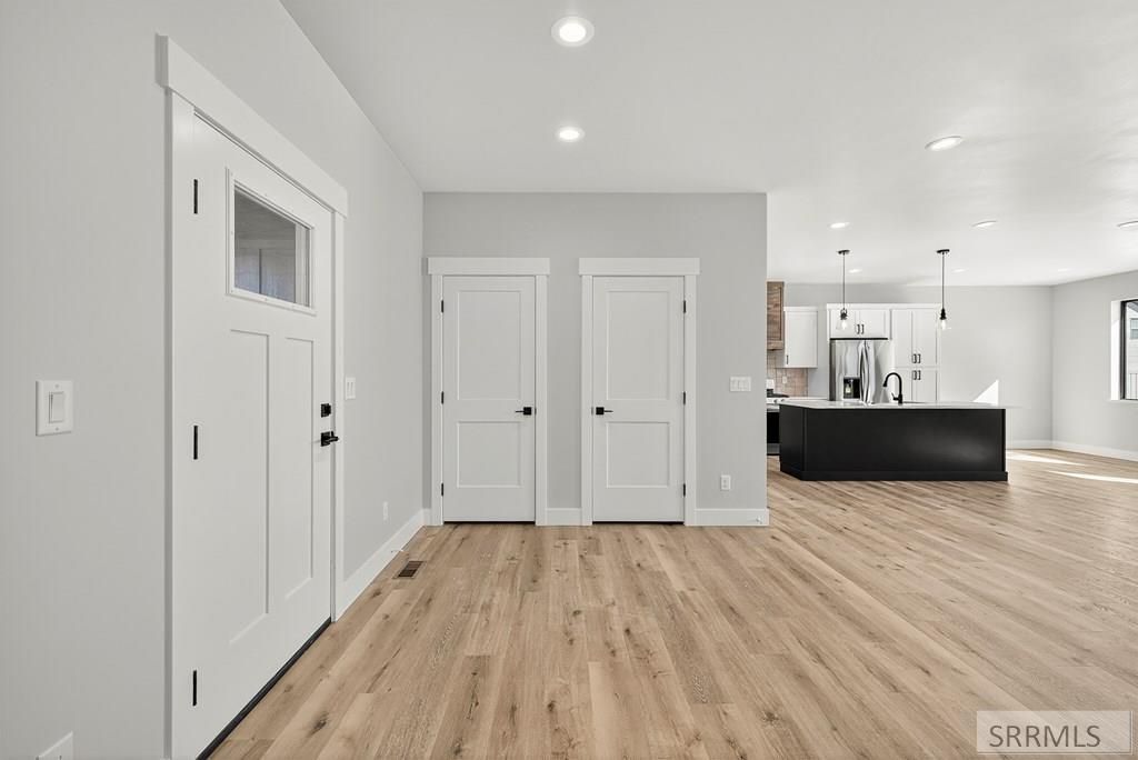 Image 14 of property listing at 551 Teton Avenue, Sugar City, ID 83448