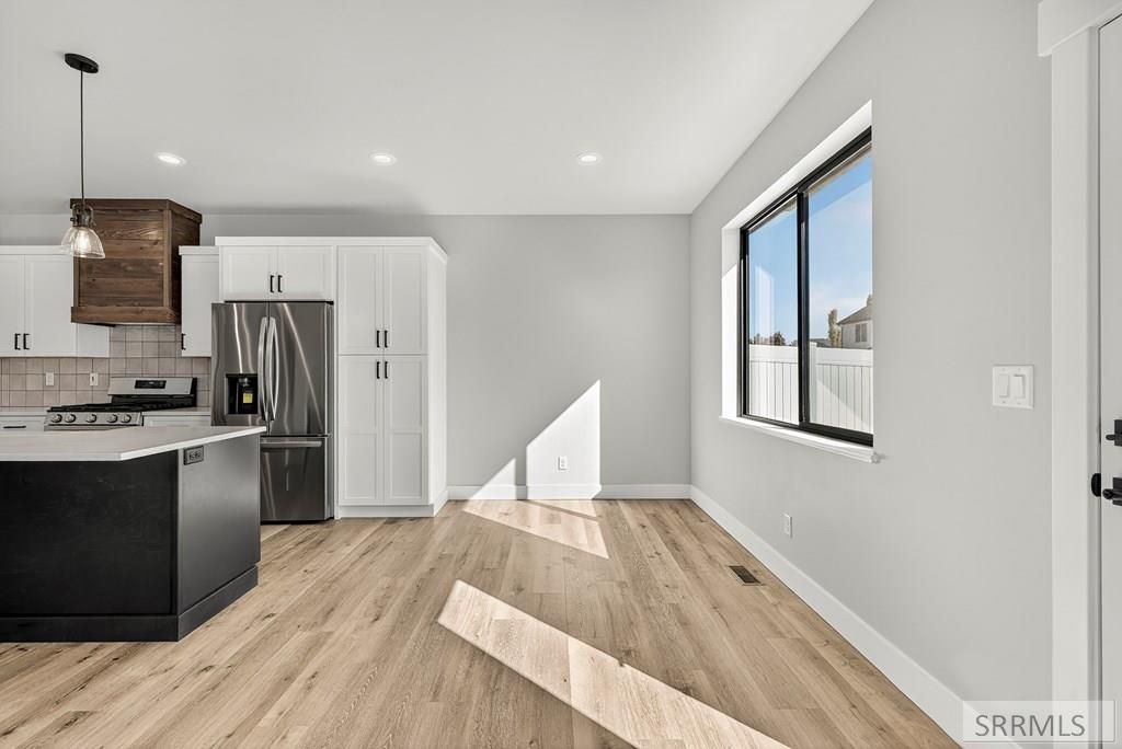 Image 15 of property listing at 551 Teton Avenue, Sugar City, ID 83448