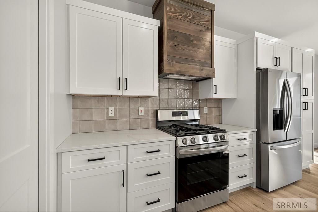 Image 17 of property listing at 551 Teton Avenue, Sugar City, ID 83448